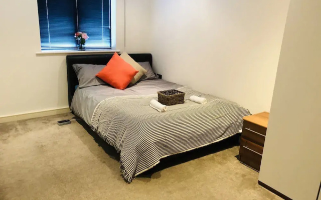 2bed 2bath apartment in kings cross