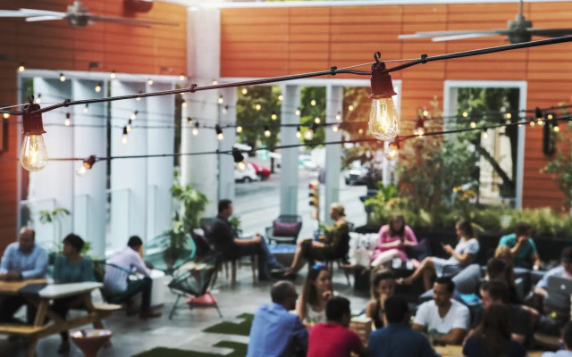 Element Austin Downtown