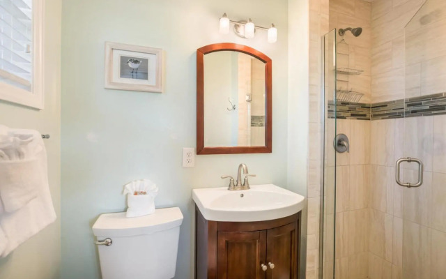 Happy Place - 210 - 55th