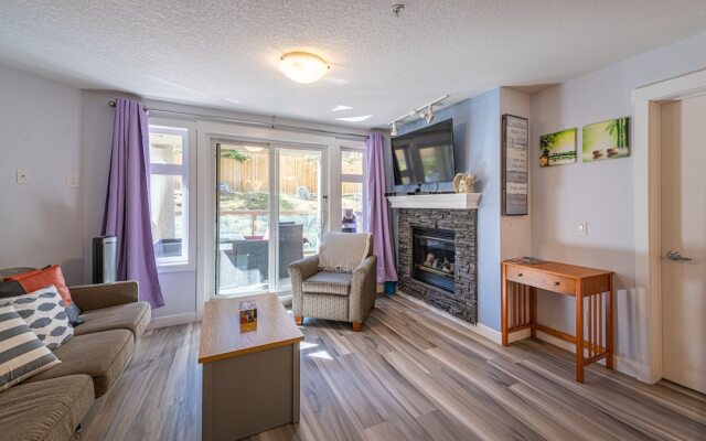 WindTower Resort - 1 BR Suite or 1 Single Room