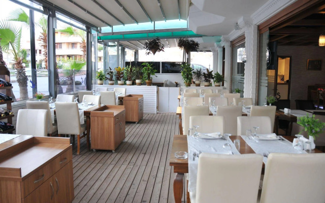 Teos Hotel