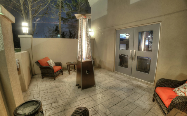 Doubletree Suites by Hilton at The Battery Atlanta