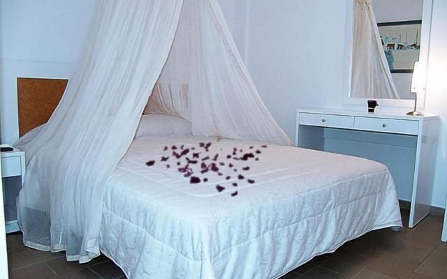 NAUMA PAROS | Design Boutique Hotel