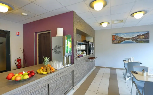 Comfort Suites Lyon Est Eurexpo