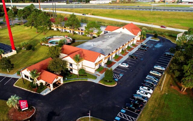 Red Roof Inn & Suites Brunswick I-95