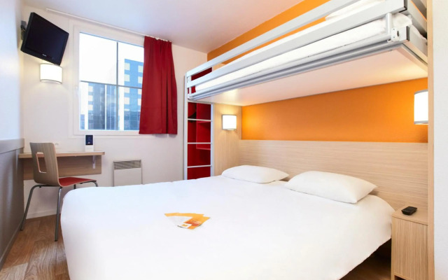 Premiere Classe Paris Ouest - Pont De Suresnes
