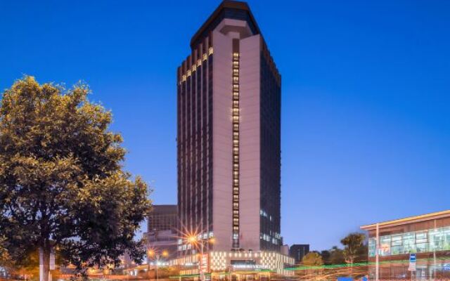 Vienna International Hotel (Tianjin Drum Tower Flagship Hotel)