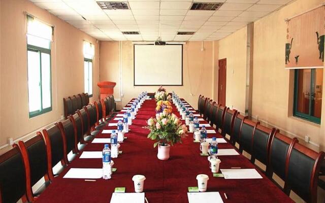 GreenTree Inn Hefei Lujiang Yulongwan Express Hotel