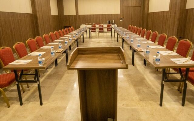 Engin Otel Izmir