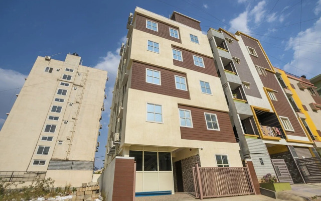 Oyo Flagship 30074 Electronic City