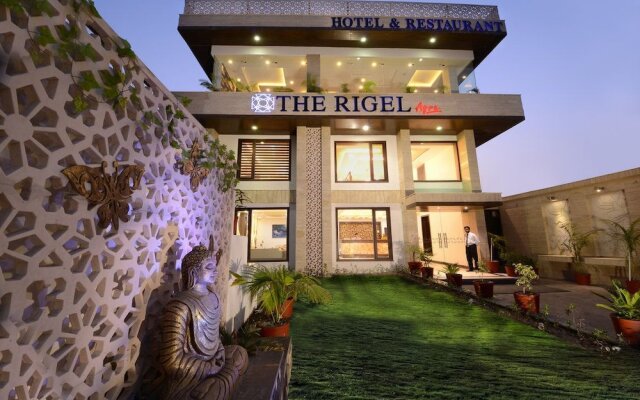 Hotel Heaven Resorts