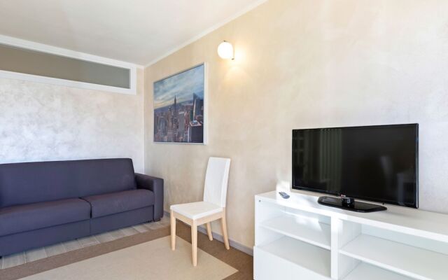 Bright Holiday Home in Tremosine With Swimming Pool