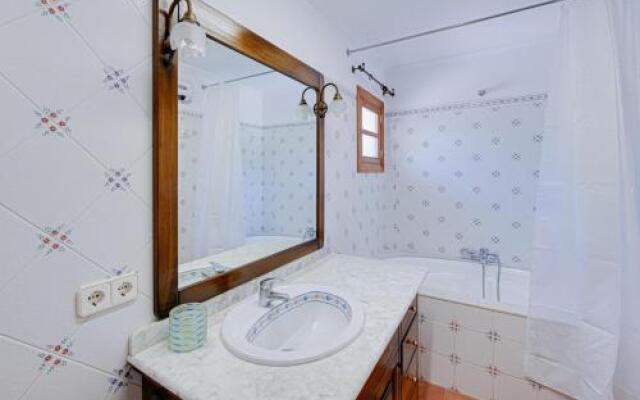 Costa Elvira - 13957/2015