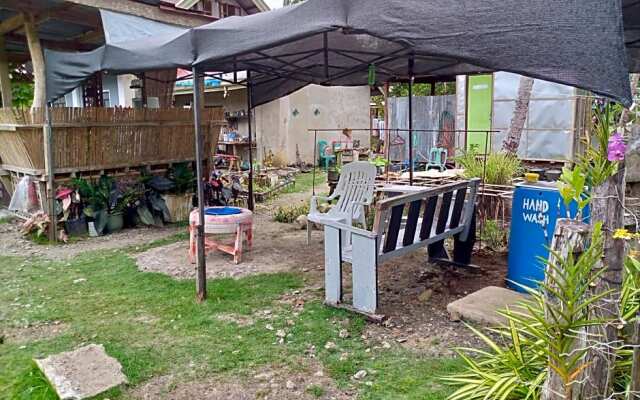 JUNJALs Backpackers Chalet