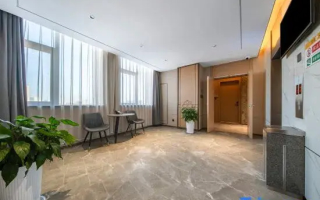 Kaixiang Yilan Hotel