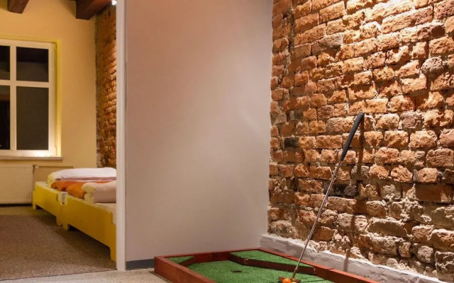 3 Bros' Hostel Cieszyn