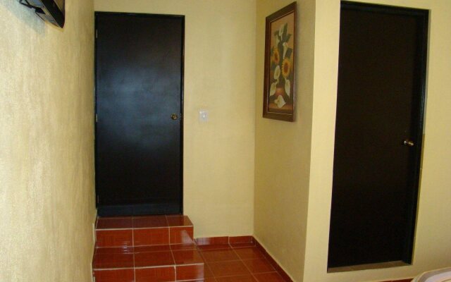 Posada Mayin - Adults only