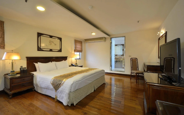 King's Paradise Hotel