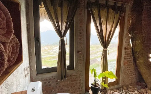 Pù Luông Ecocharm