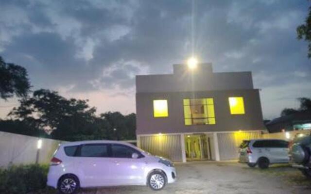 RedDoorz Syariah near RS Hermina Sukabumi