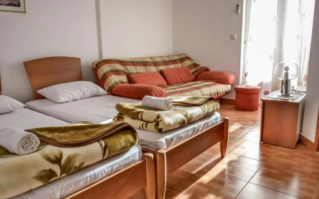 Apartments Drobni Pijesak
