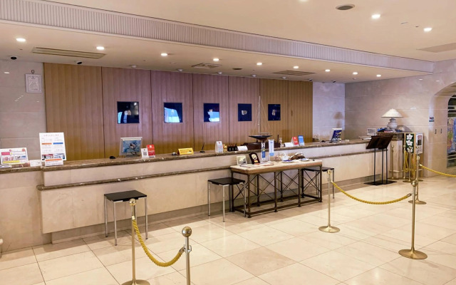 Crystal View Hotel	