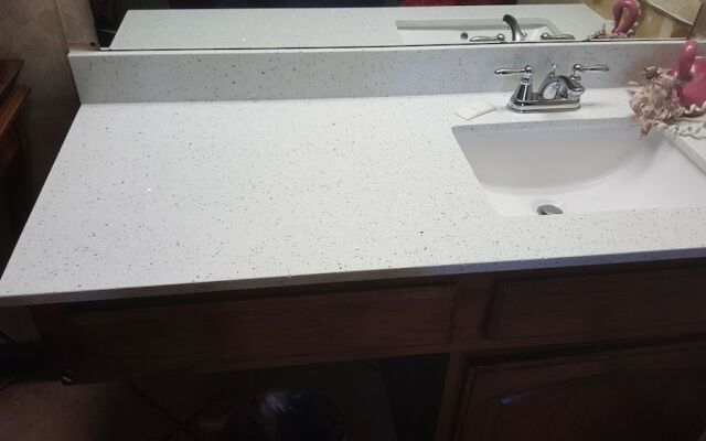 Edelweiss Inn And Suites