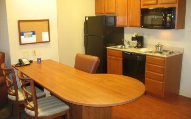 First Inn Suites