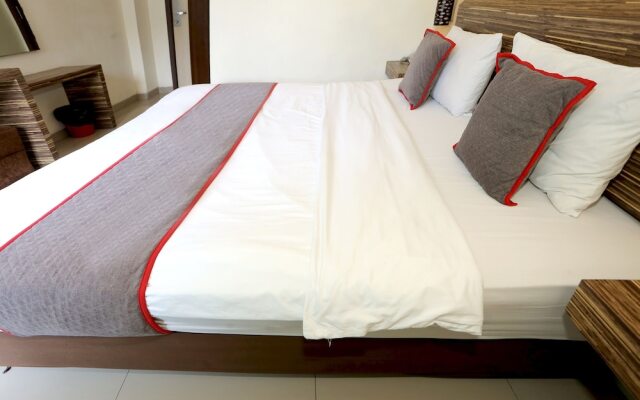 Super OYO Collection O 92130 Hotel Fiducia Kaji