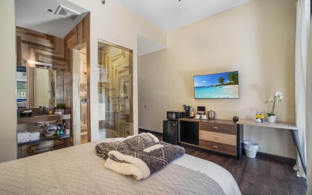 Awesome En Suite Studio