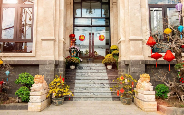 Mira Hotel