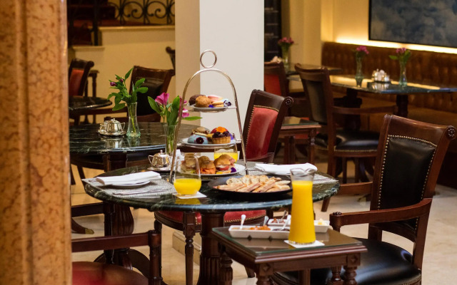 Melia Recoleta Plaza