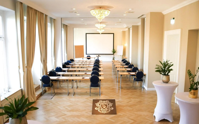 Schloss Breitenfeld Hotel & Tagung