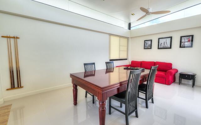 Villa Andy with pool and 800 m away from beach