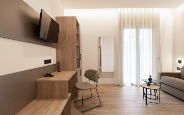 Renzo Hotel