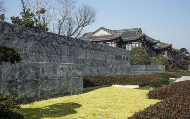 Seclusive Life Hot Spring Resort
