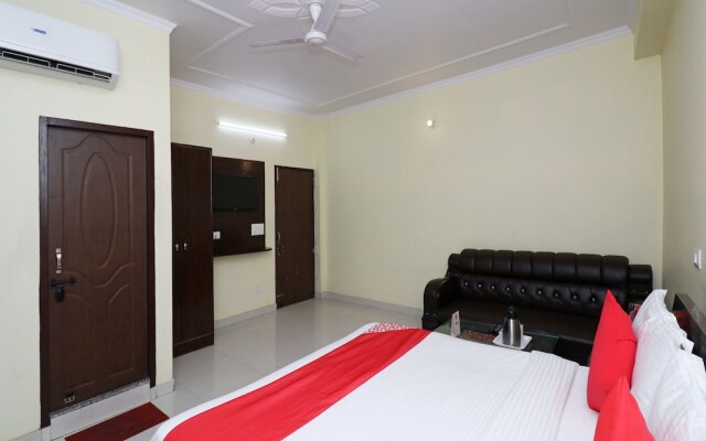 OYO 17422 Sidra Guest House