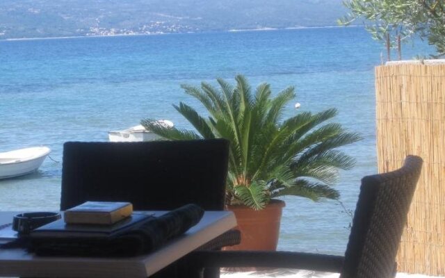 Pansion & Apartments Sidro