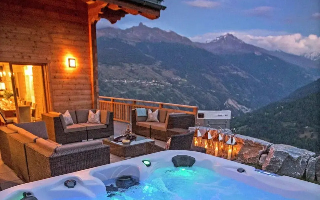 Unique Holiday Home in Heremence in the ski Area