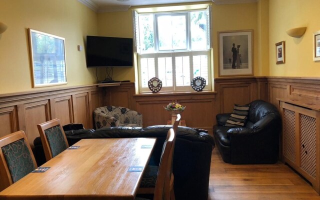 The Greyhound Hotel