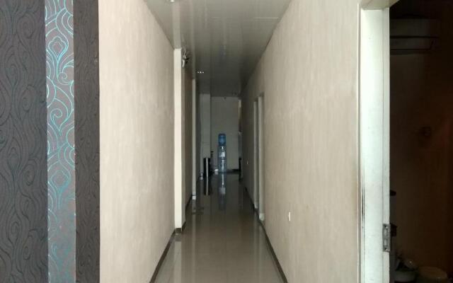 OYO 90002 Wisma Robinson