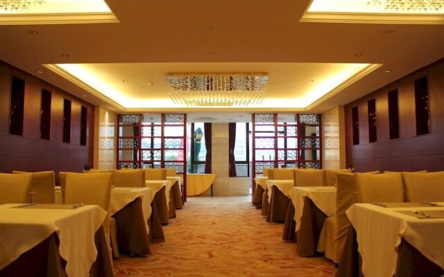 James Joyce Coffetel Nanchang Railway Station Wanguo International