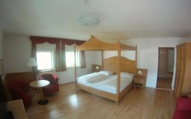 Parkhotel Post