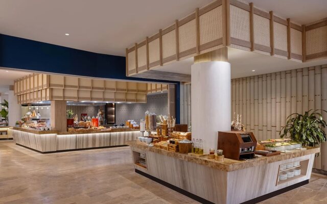Melia Danang Beach Resort