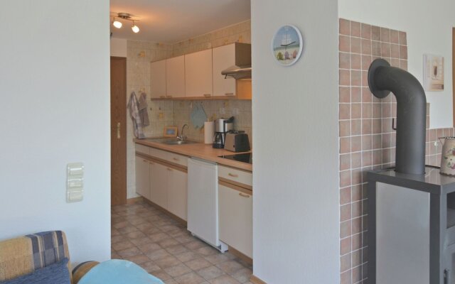 Apartment in Elpe With Balcony, Garden Furniture, Heating