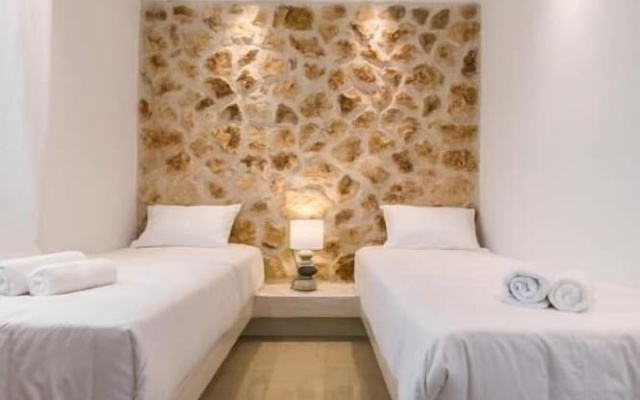 Naxos Grand Hotel