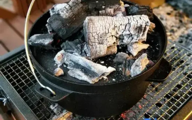 Log House Murmuring