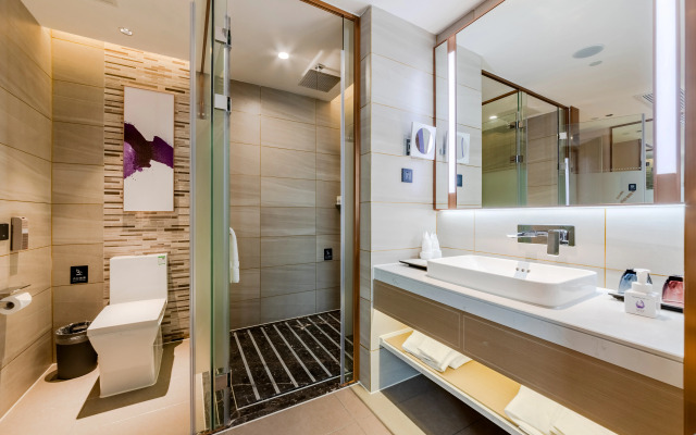 Lavande Hotel (Foshan West Railway Station Shishan)