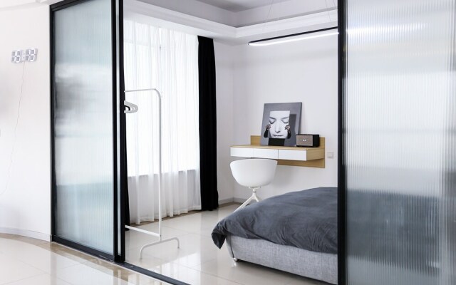 Wonderoom Design Apartment on the Bund
