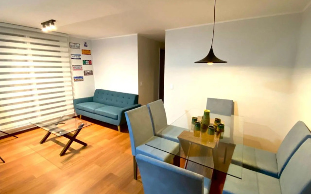 3 Piezas, 2 baños y estacionamiento privado